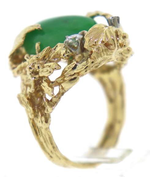 Jade & Diamond Ring in Yellow Gold