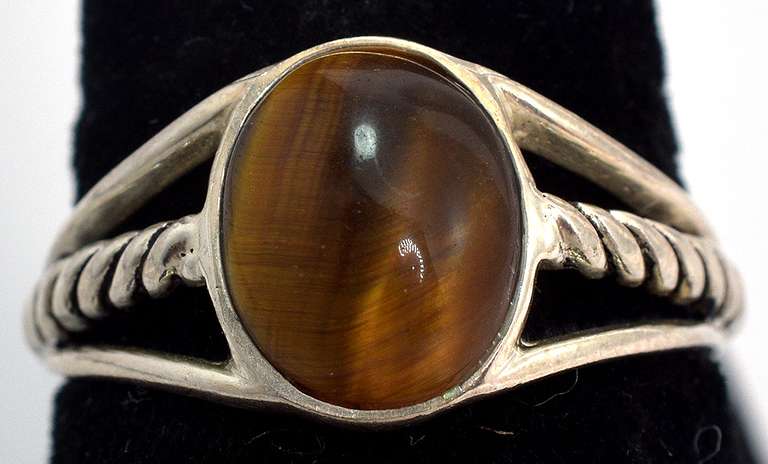 Vintage Sterling Silver Cats Eye Ring