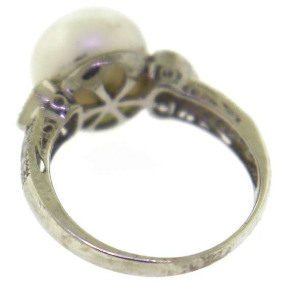 Sterling Silver Pearl Ring