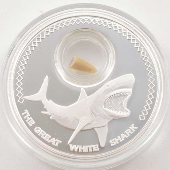2014 Tokelau $5 Great White Shark 1 Oz .999 Silver Prooflike Coin Box