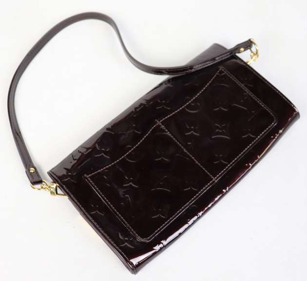 Louis Vuitton Monogram Ana Vernis Clutch