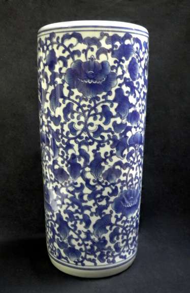 Umbrella 18inc Porcelain Stand