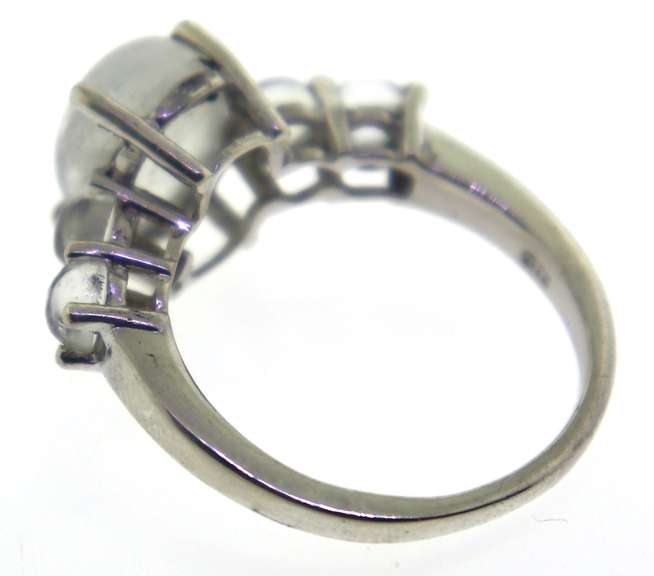 Sterling Silver Moonstone Ring