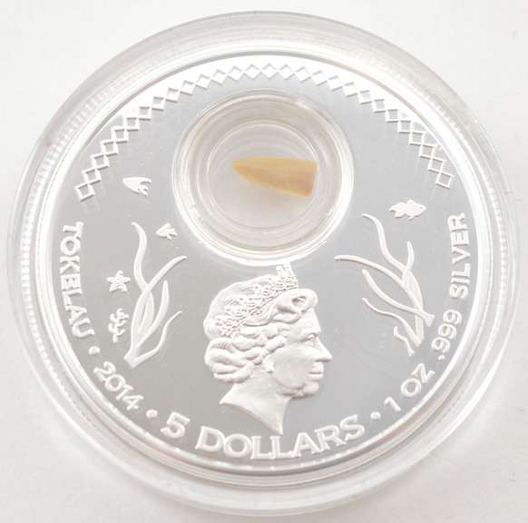 2014 Tokelau $5 Great White Shark 1 Oz .999 Silver Prooflike Coin Box