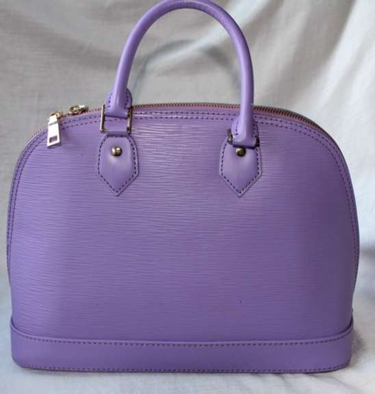 Timeless Stylish Designer Style Hand Bag