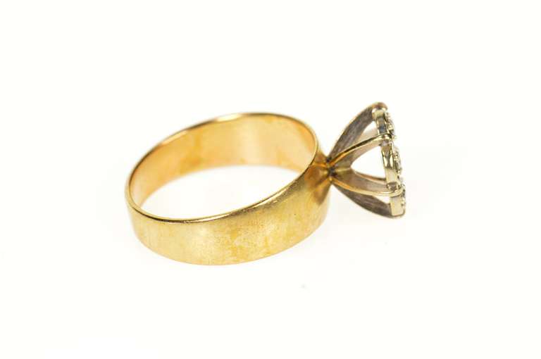 10K Yellow Gold Round Retro Diamond Raised Statement Ring