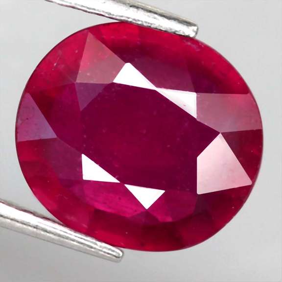 Fantastic 3.68ct oval cut rich blood red Ruby