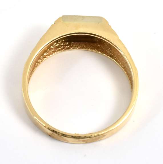 Tasteful Man's Diamond Ring