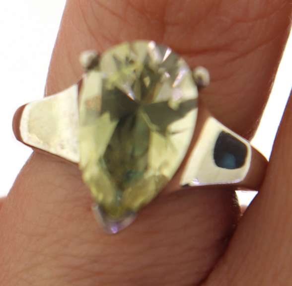 Sterling Silver Teardrop Peridot Ring