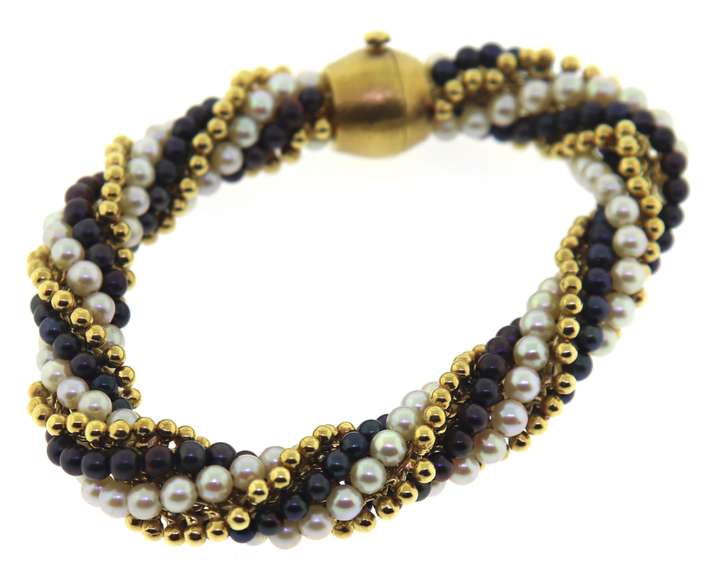 Stylish 18kt YG Grey and White Twist Pearl Bracelet
