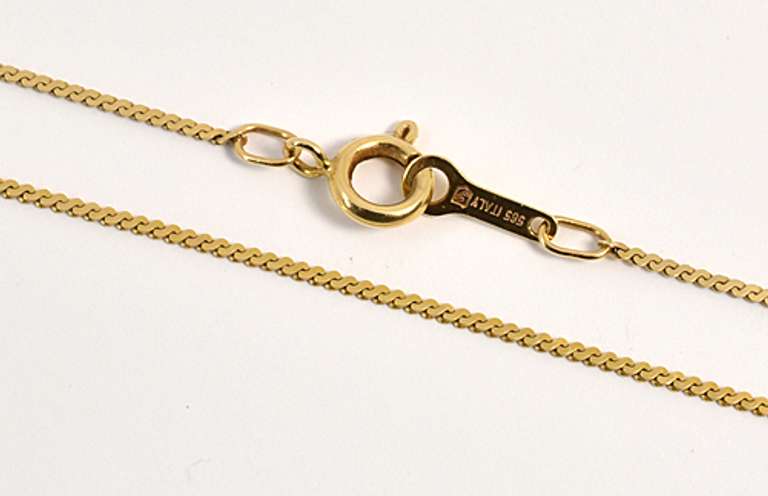 Practical Serpentine Link Necklace