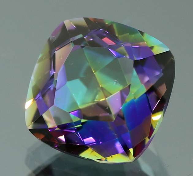 Brilliant multi-color 11mm 5.50ct Mystic Quartz