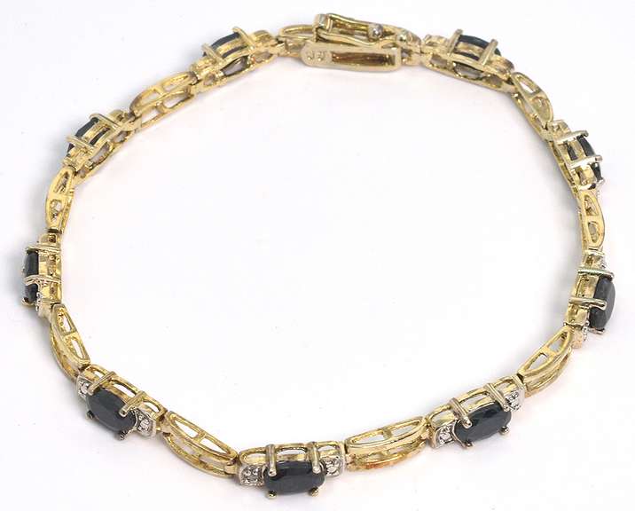 Lovely Oval-Cut Sapphire Bracelet in Vermeil