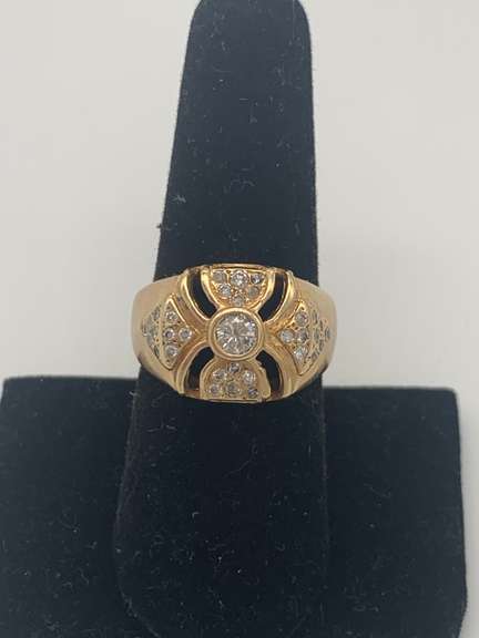14KT SOLID YELLOW GOLD DIAMOND RING