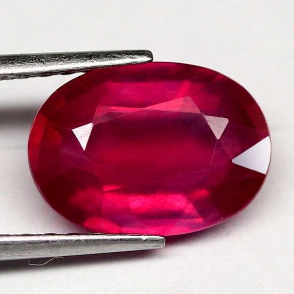 Vivid imperial red 4.52ct oval cut Ruby