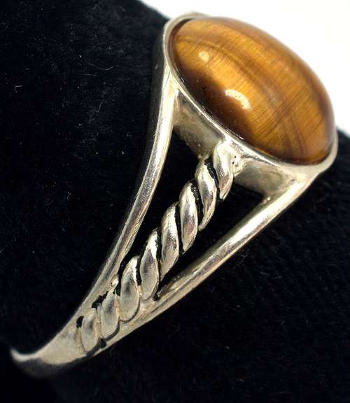 Vintage Sterling Silver Cats Eye Ring