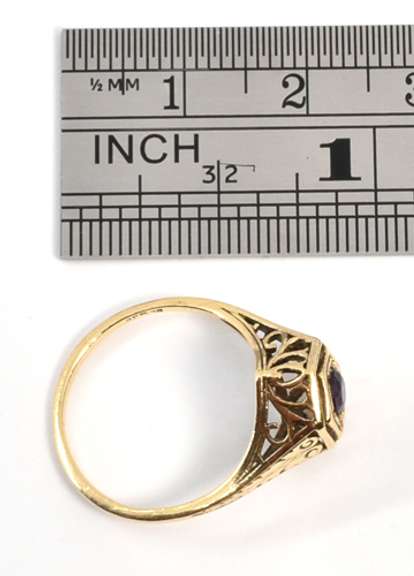 Sweet Vintage Filigree Amethyst Ring