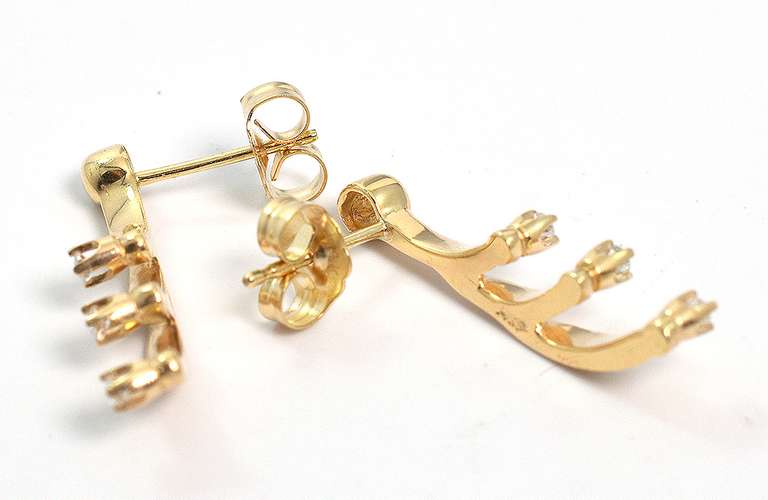 Elegant Diamond Earrings in 14KT Yellow Gold