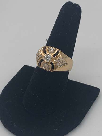 14KT SOLID YELLOW GOLD DIAMOND RING