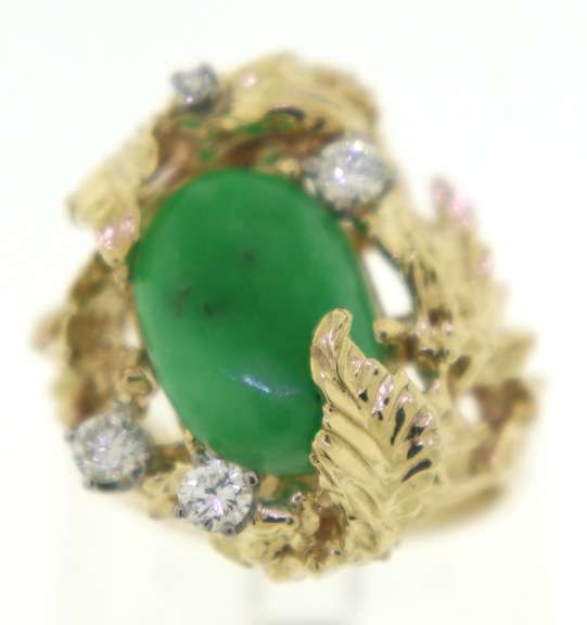 Jade & Diamond Ring in Yellow Gold