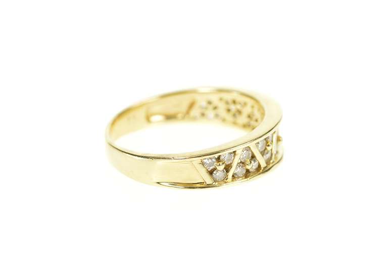 14K Yellow Gold 0.60 Ctw Triangle Diamond Wedding Band Ring