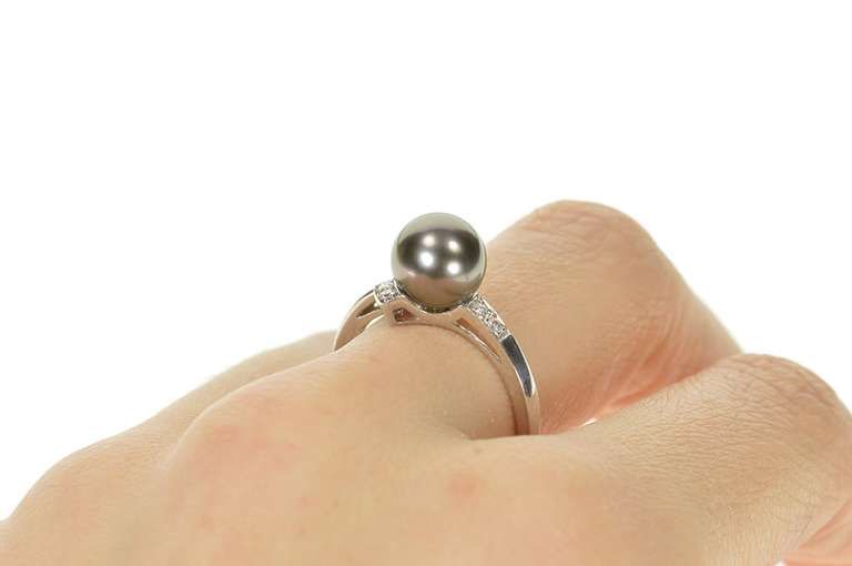 14K White Gold Art Deco Diamond Black Pearl Inset Bypass Ring