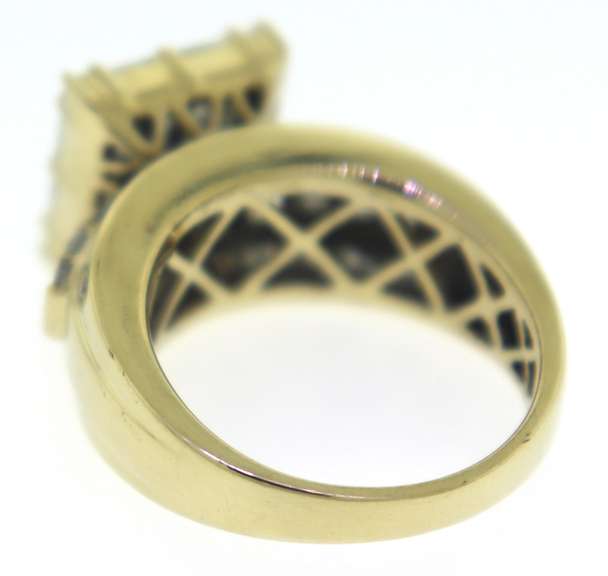 Fabulous Invisible Set w RBC & Baguette Diamond Ring