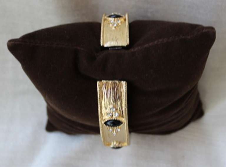 An Eye Catching Golden Color Bracelet