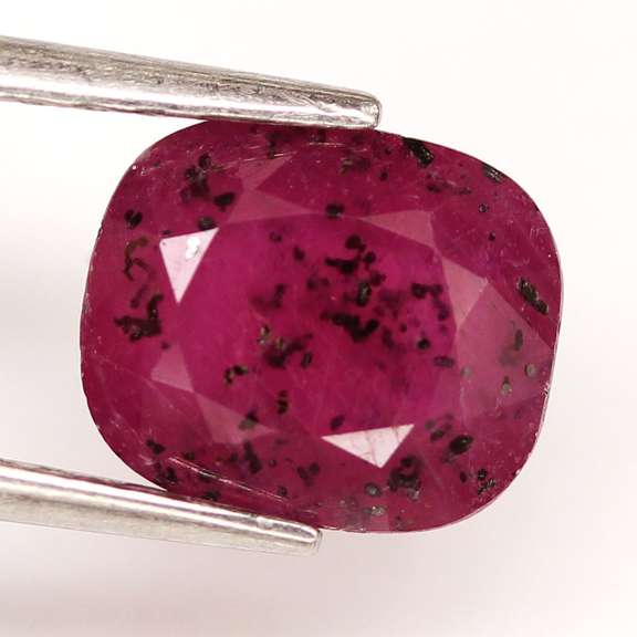 Striking 3.01ct unheated Mozambique Ruby