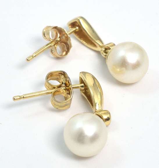 Classy Pearl Drop Earrings in 14KT Yellow Gold