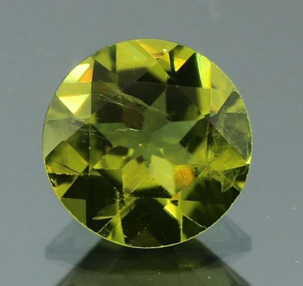 Radiant spring green 2.59ct untreated Peridot solitaire