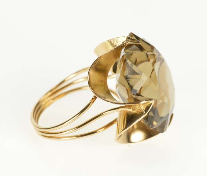 14K Yellow Gold Smoky Quartz Star Cut Cocktail Statement Ring