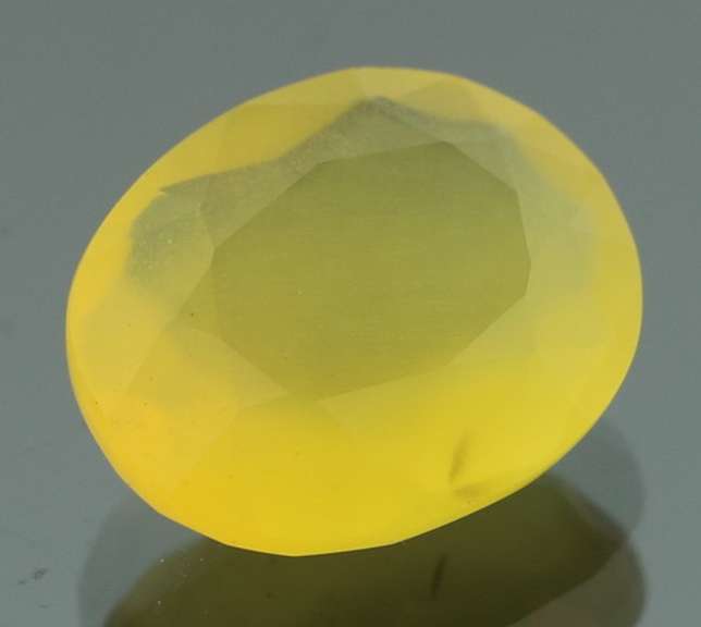 Glistening 4.06ct golden Fire Opal