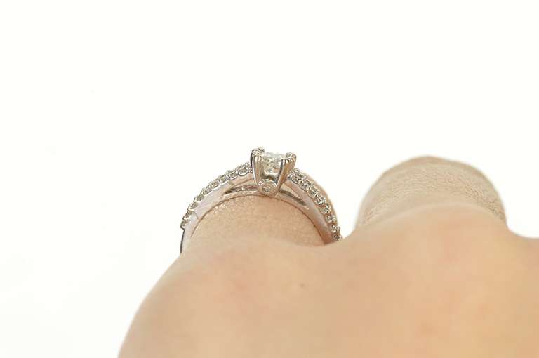 10K White Gold Classic Round Diamond Promise Engagement Ring