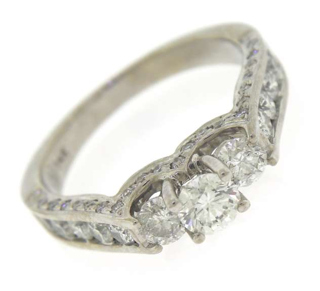 Handsome White Gold 1.50ctw Diamond Ring