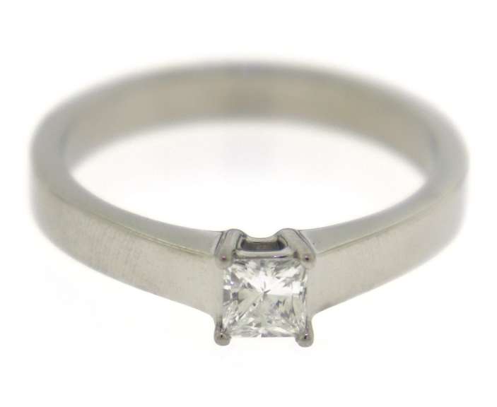Majestic Platinum Solitaire Diamond Ring