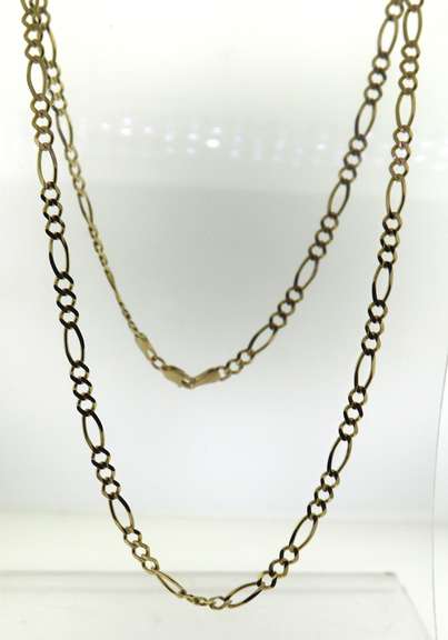 Charming Yellow Gold Figaro Chain Necklace