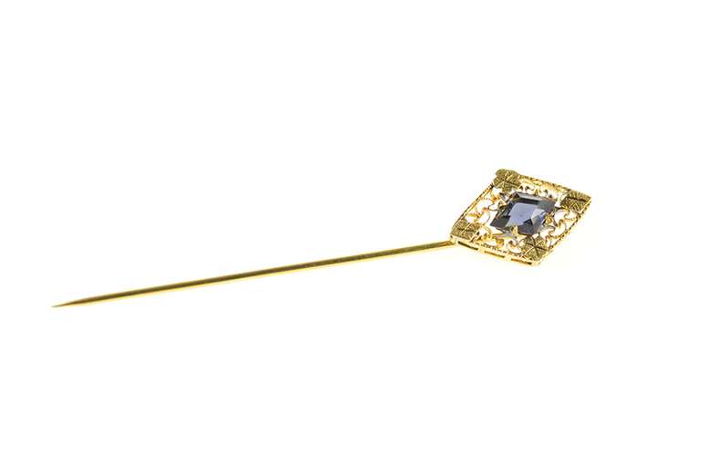10K Yellow Gold Squared Ornate Leaf Filigree Syn. Sapphire Pin/Brooch