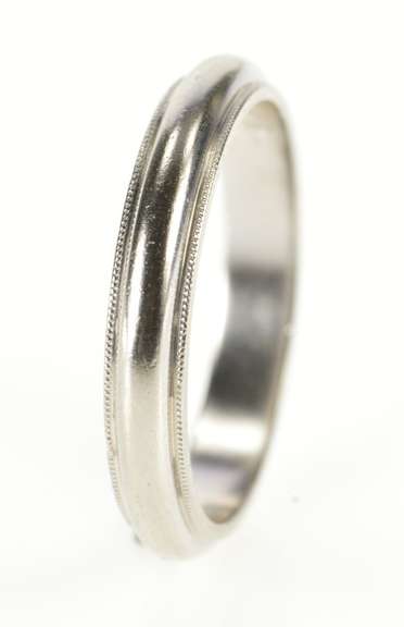 Platinum 4.2mm Classic Milgrain Trim Men's Wedding Band Ring