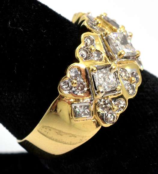 Dazzling 18KT 1.18CTW Diamond Band Ring