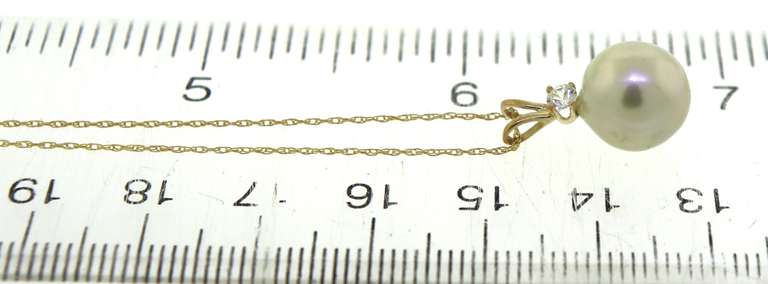 Pretty Yellow Gold 10mm Pearl Necklace