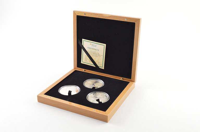 2010 Niue $1 Famous Love Stories Silver Proof 3 Coin Set Box & 2 COAs