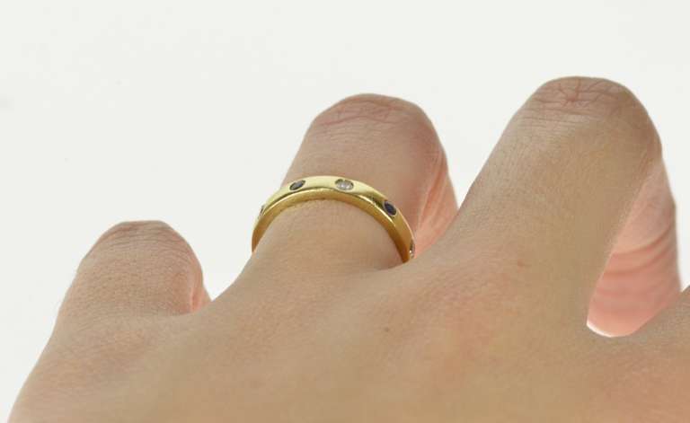 18K Yellow Gold 3.3mm Sapphire Diamond Flush Wedding Band Ring