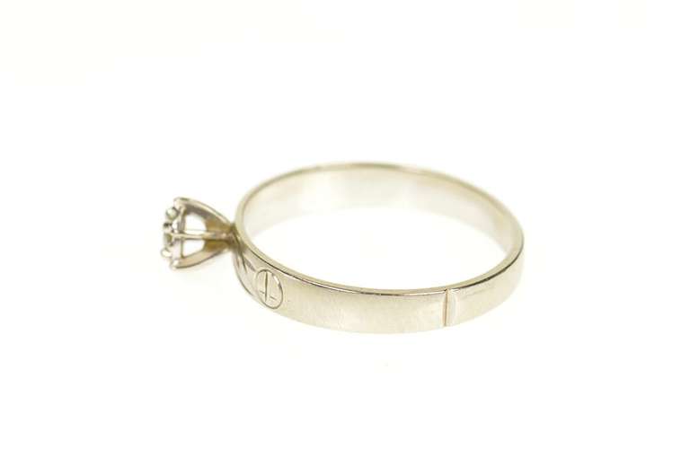 10K White Gold Retro Diamond Solitaire Cross Accent Promise Ring