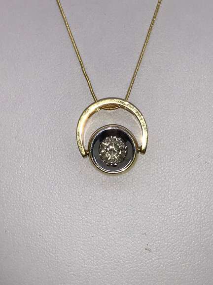 14K GOLD DIAMOND SOLITAIRE NECKLACE