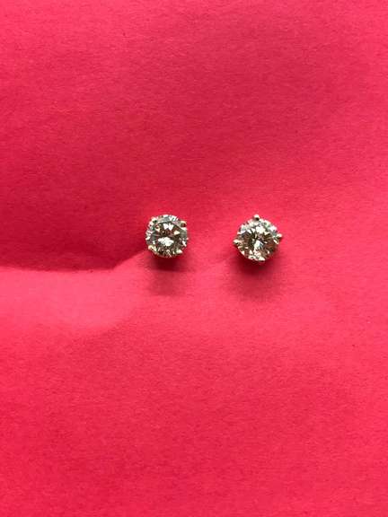 14k gold diamond studs 1.50 carat in total weight