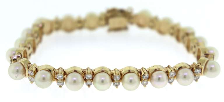 Dazzling 14kt Yellow Gold Pearl and Diamond Bracelet
