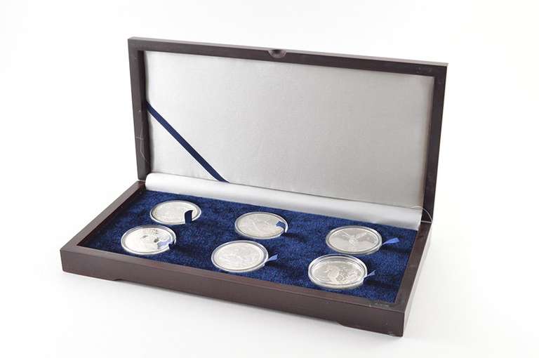 2011 Mexico 2011 Tuvalu $1 2014 Isle Of Man 2014 Burkina Faso Silver