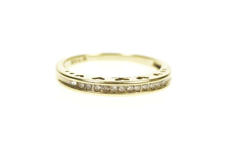 10K Yellow Gold Diamond Channel Heart Pattern Wedding Band Ring