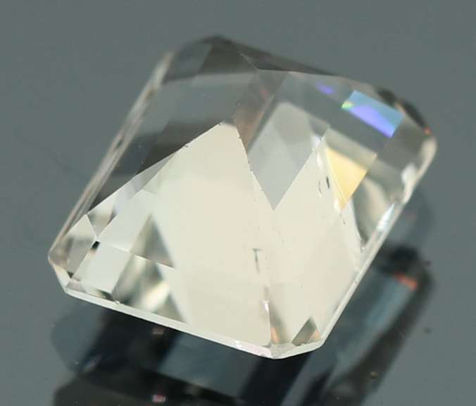 Captivating 6ct diamond white Topaz